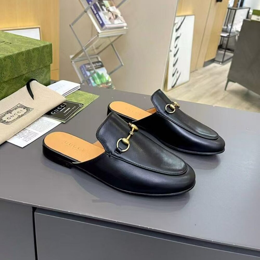 Gucci Women's Princetown Black Leather Mules Gold Horsebit slip on - Picture 6 of 8